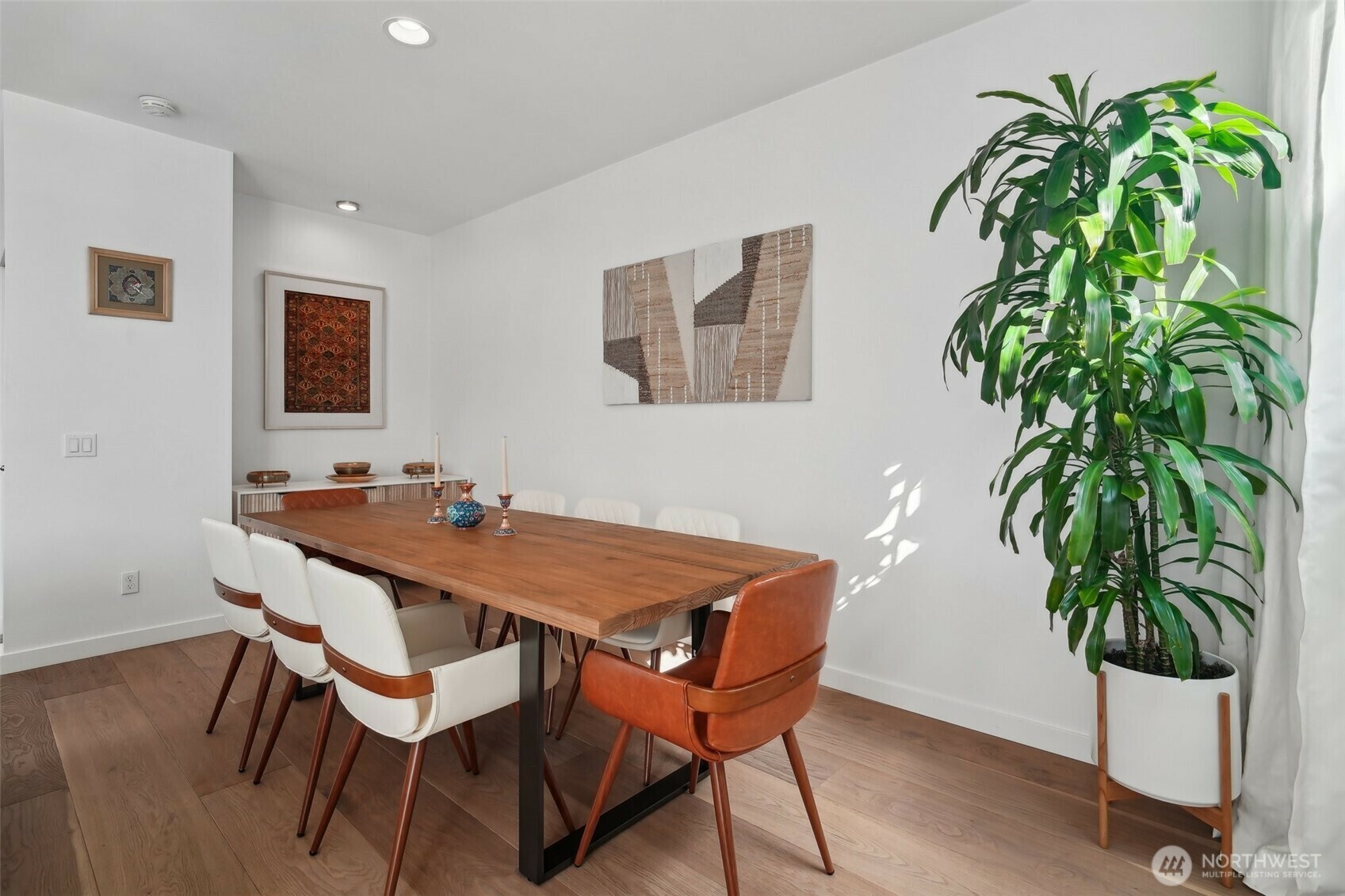 Property Photo: 2514 Yale Avenue E B WA 98102