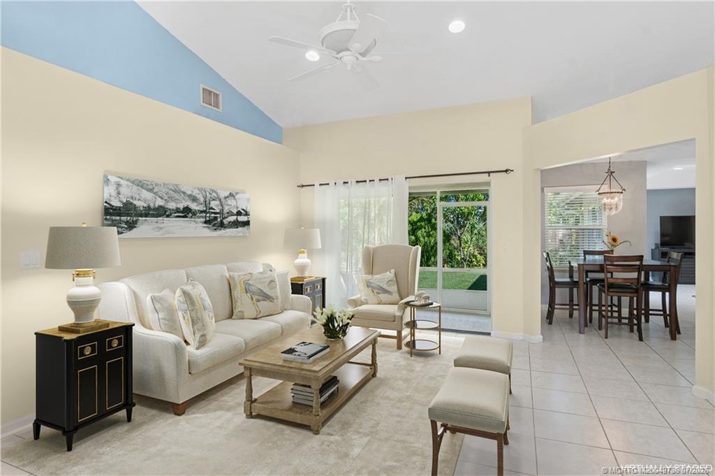Property Photo: 582 SE Southwood Trail FL 34997