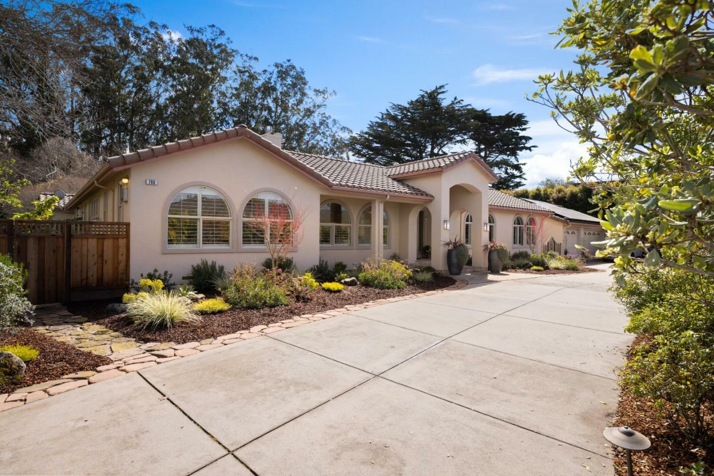 Property Photo: 760 Correas Street CA 94019