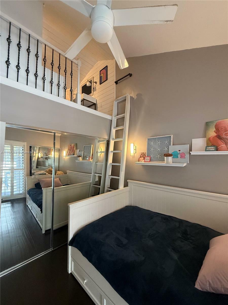 Property Photo: 20306 NE 34th Ct 39 FL 33180