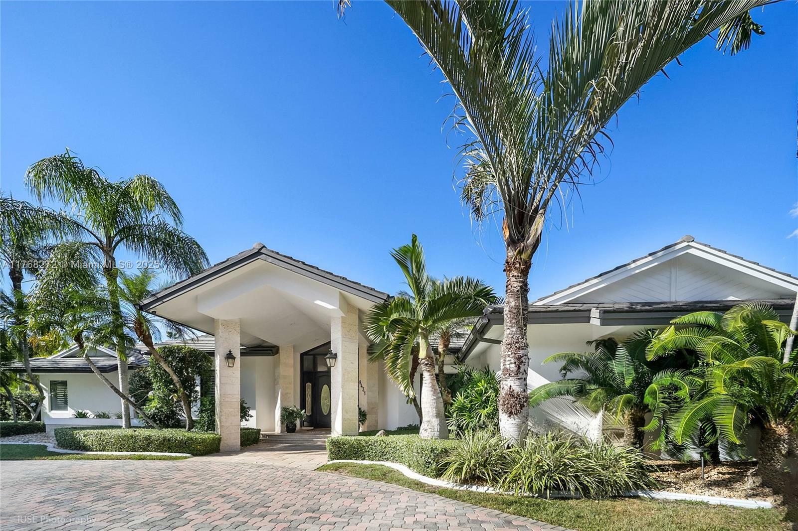Property Photo:  8431 SW 100th St  FL 33156 