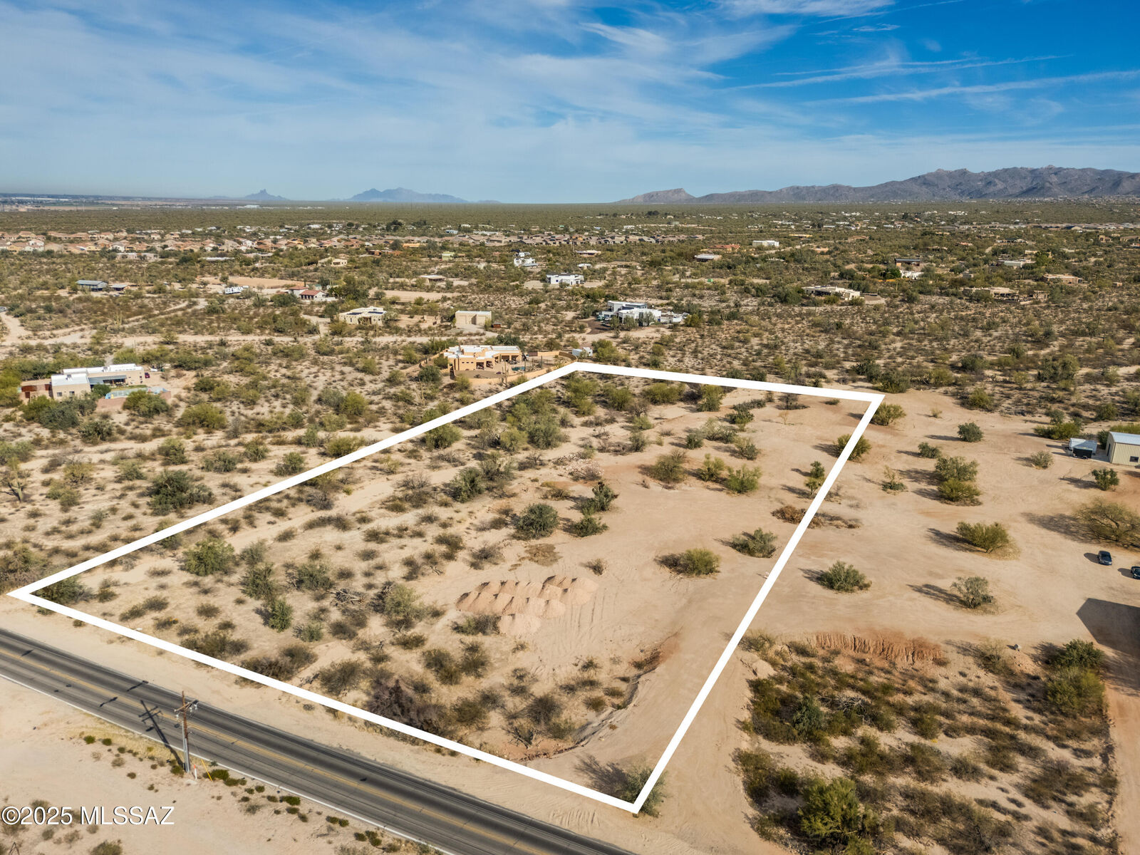 Property Photo: 5570 W Linda Vista Boulevard AZ 85742
