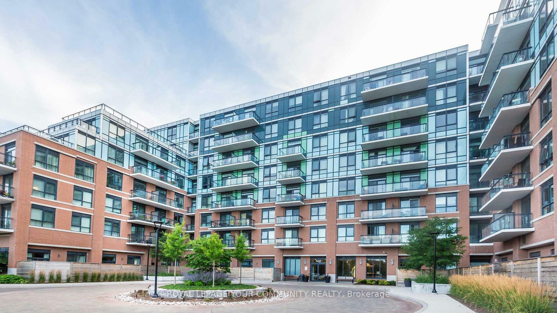 Property Photo:  11611 Yonge Street  ON L4E 1G2 