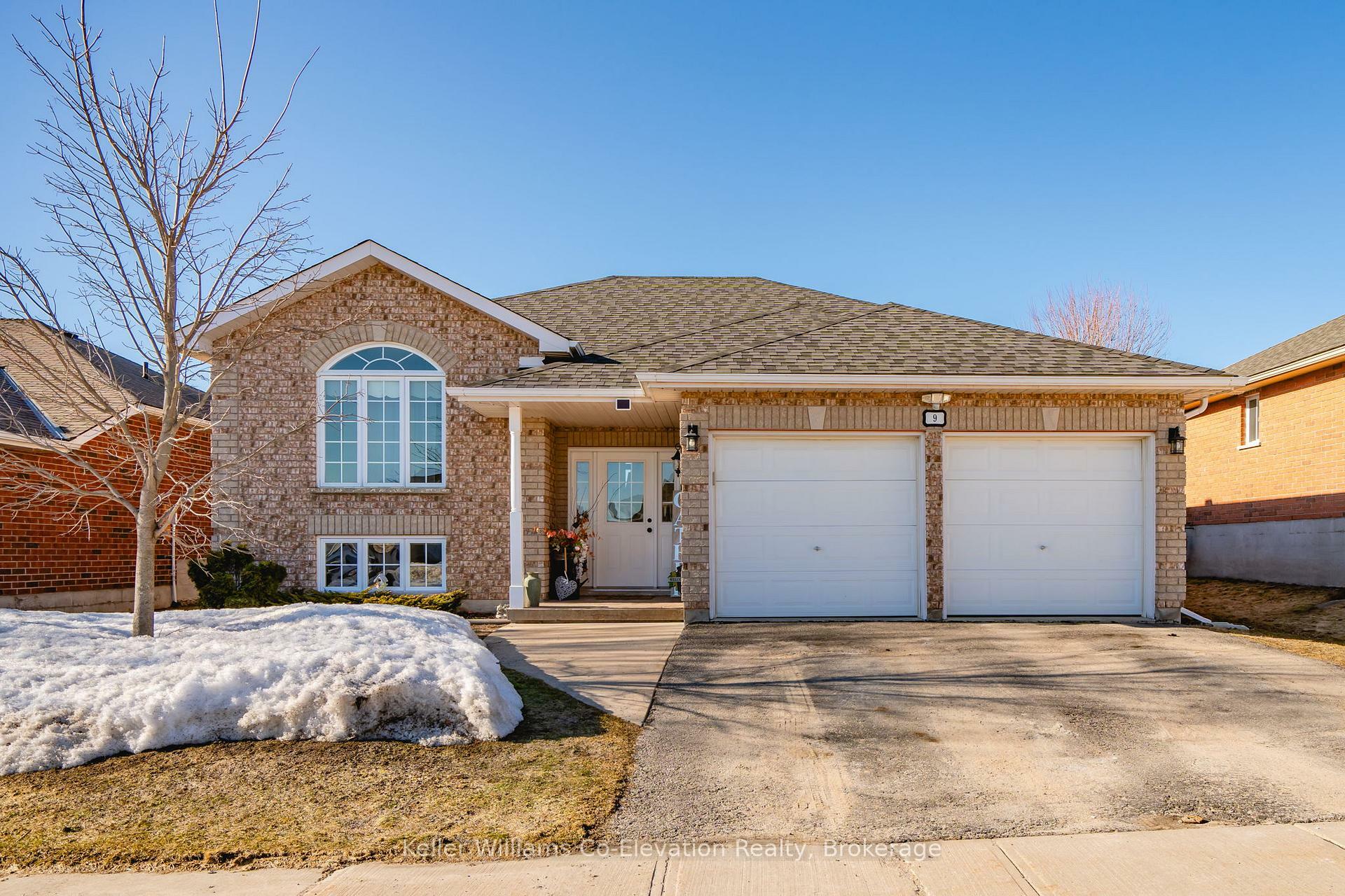 9 Mackenzie Court  Penetanguishene ON L9M 0A1 photo