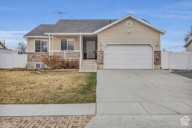 Property Photo: 162 S 500 W UT 84337