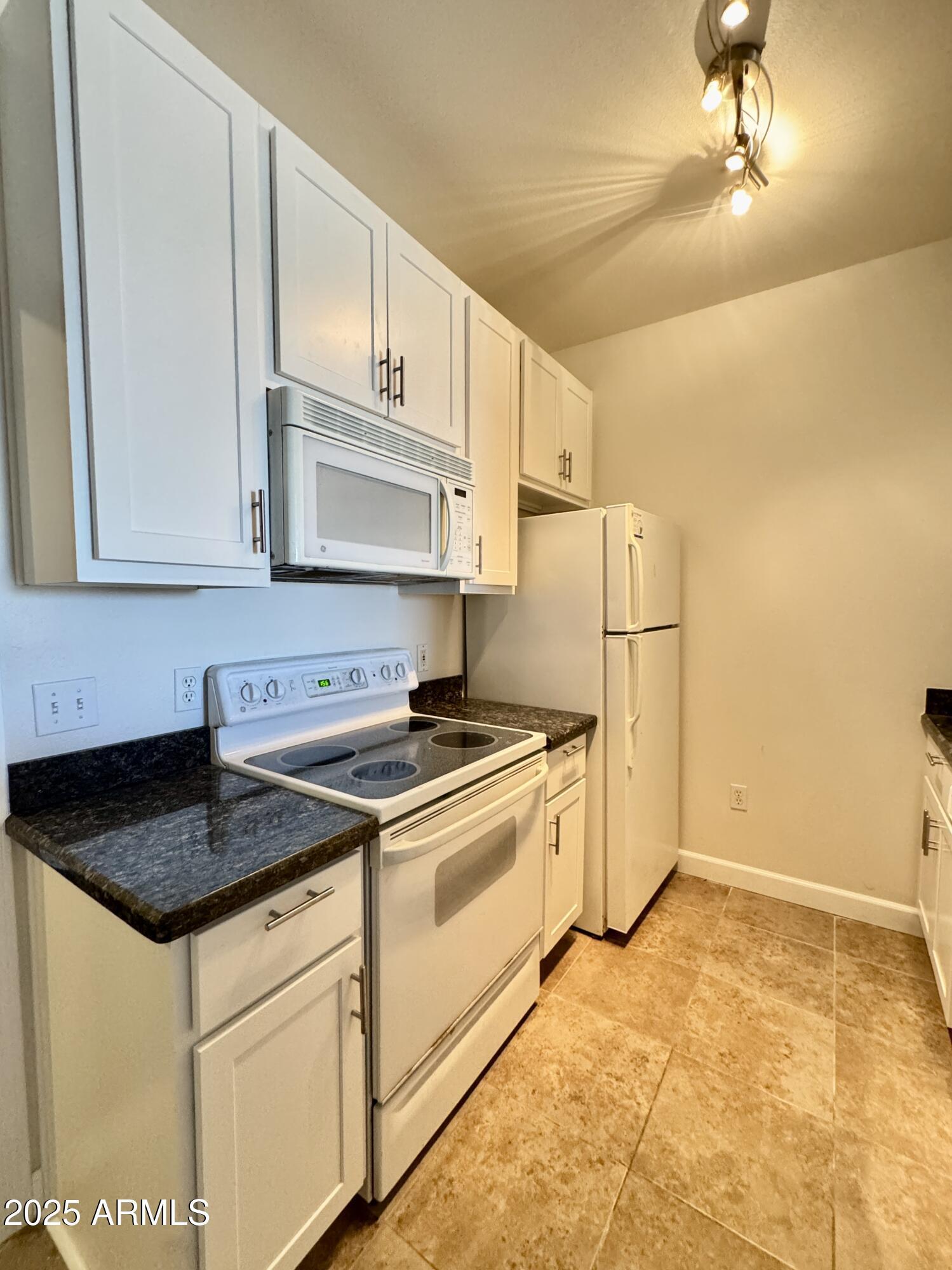 Property Photo:  1701 E Colter Street 310  AZ 85016 