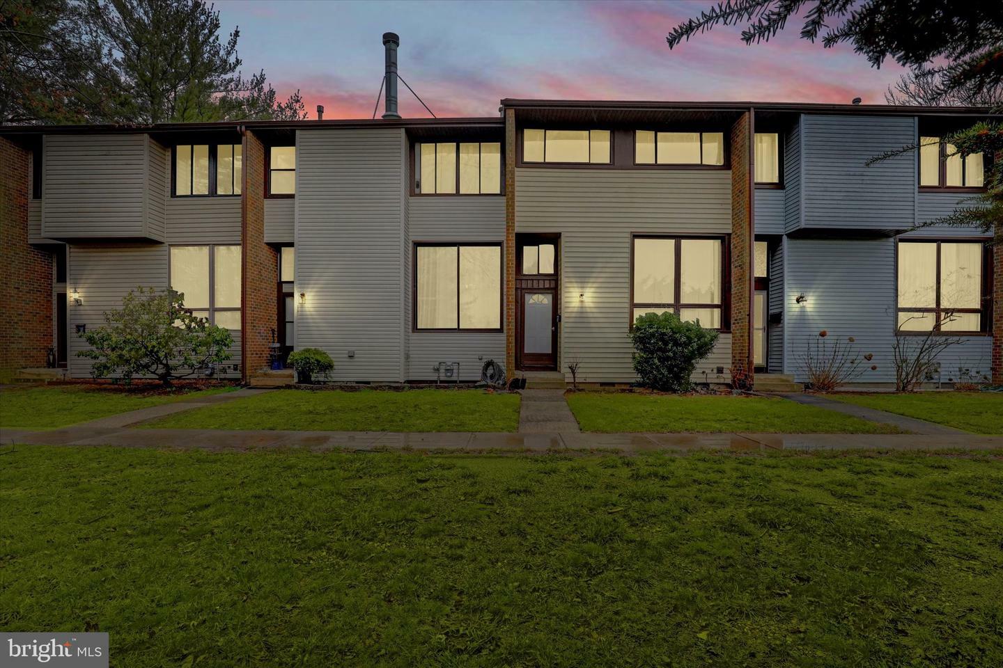 Property Photo: 186 Hamilton Place NJ 08520