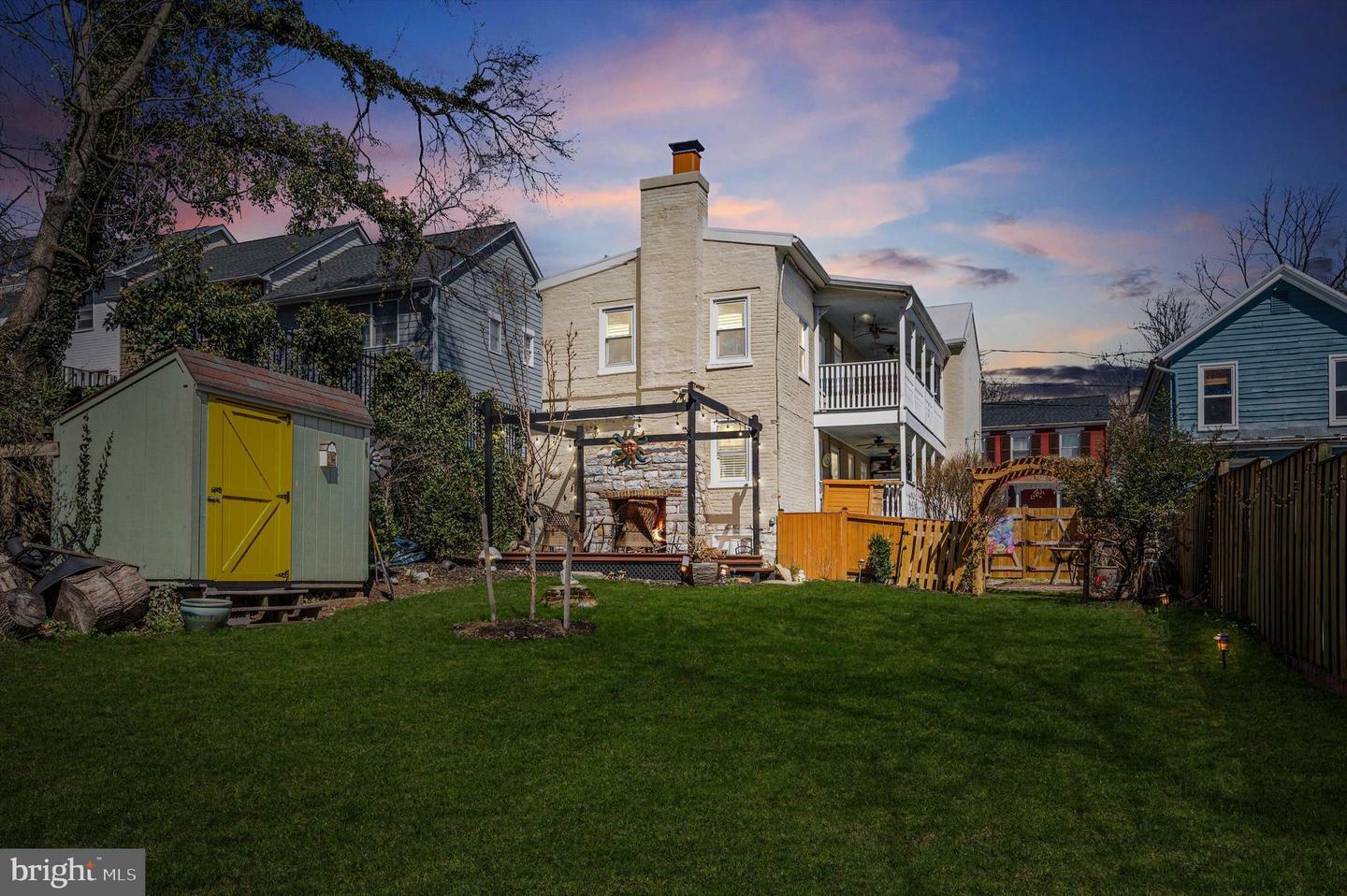 Property Photo: 119 E Germain Street VA 22601