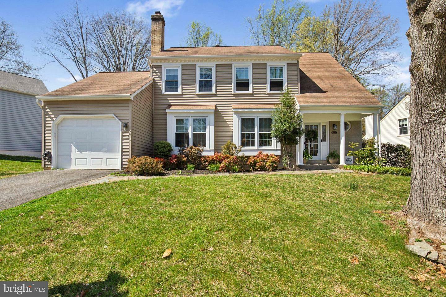 Property Photo: 9210 Byron Terrace VA 22015