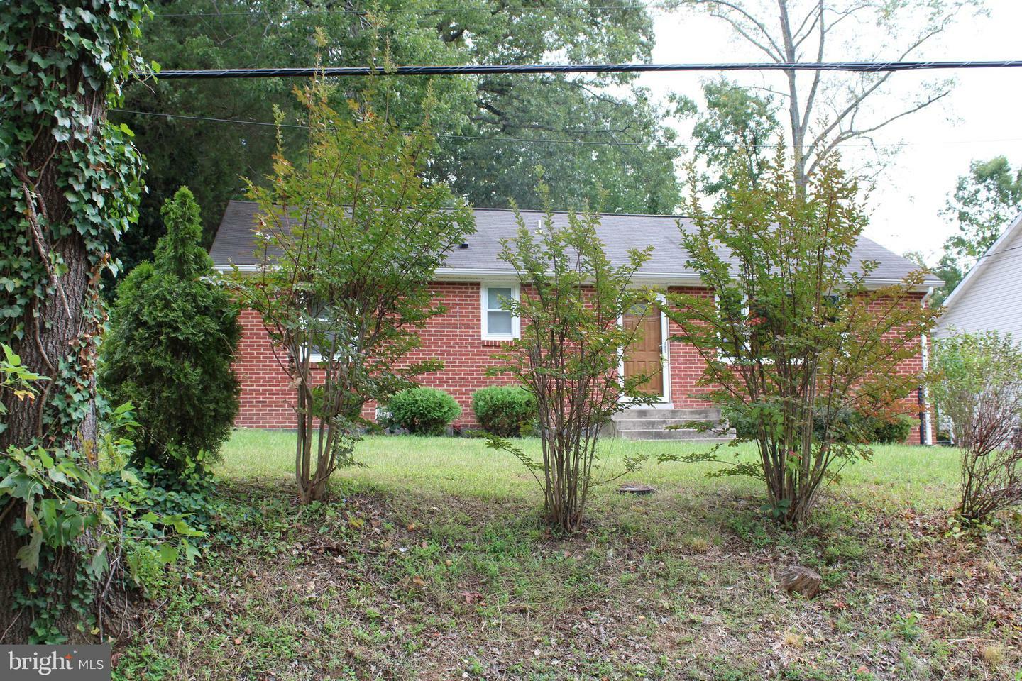 Property Photo:  19115 Wayne Drive  VA 22172 