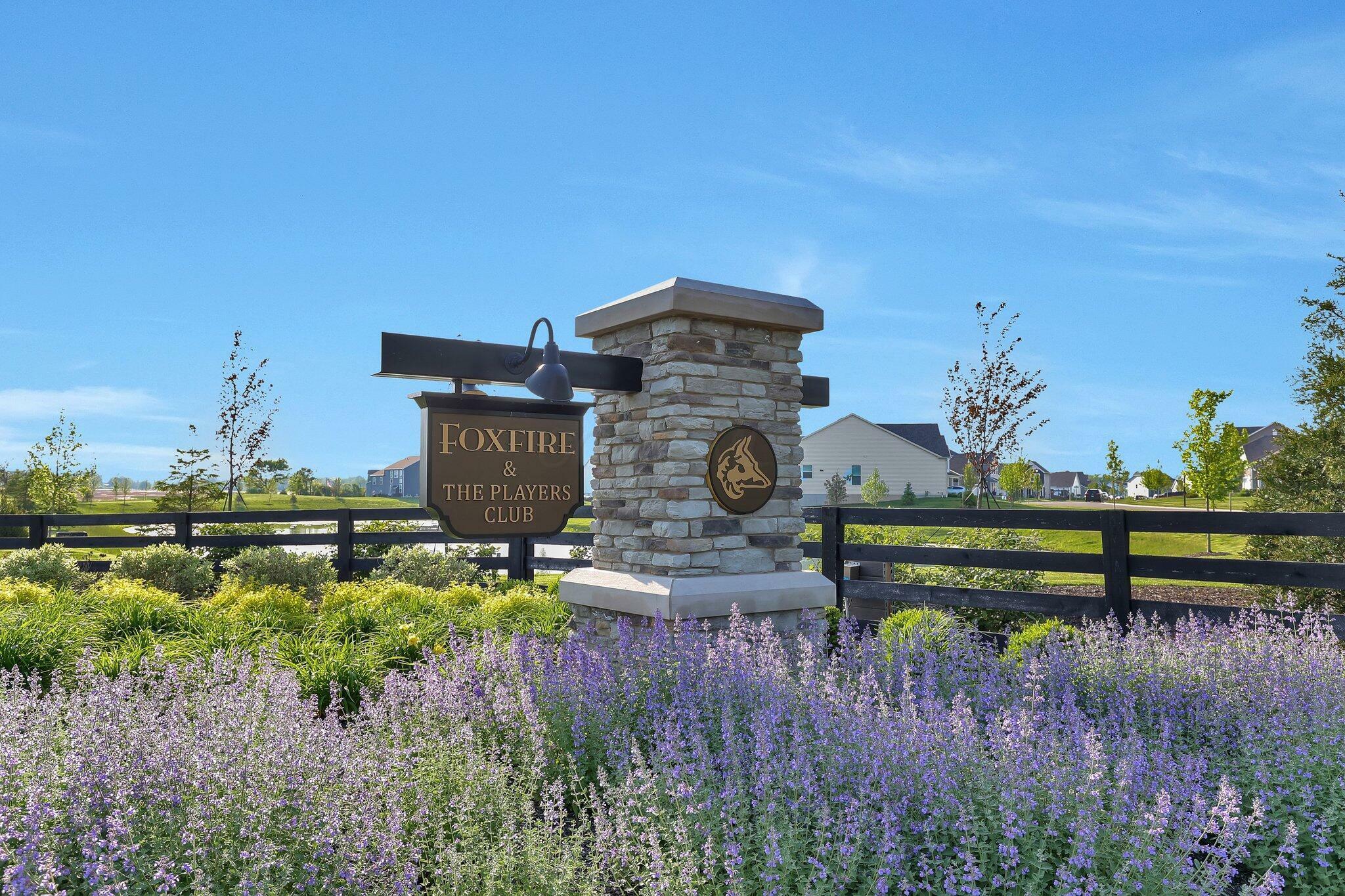 Property Photo: 7 Erin Hills Road OH 43116