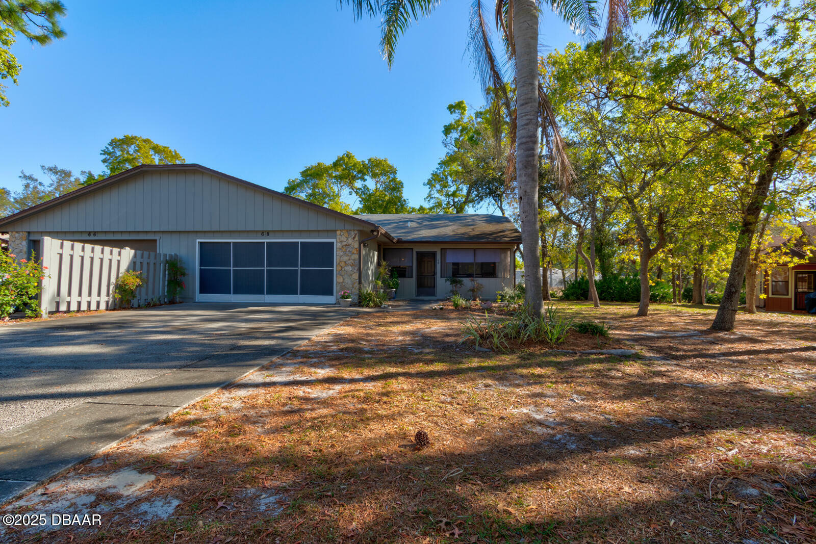 Property Photo: 68 Crooked Pine Road FL 32128