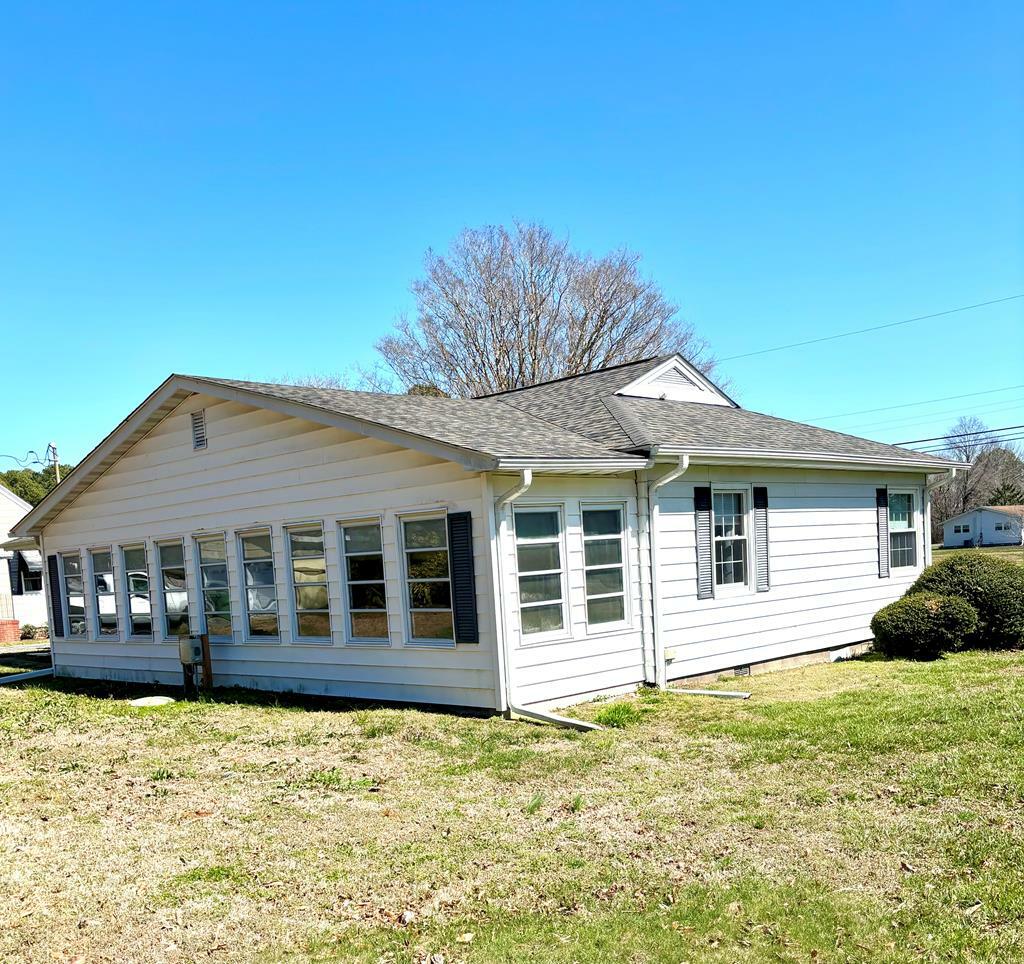 Property Photo: 12185 Lincoln Ave VA 23350