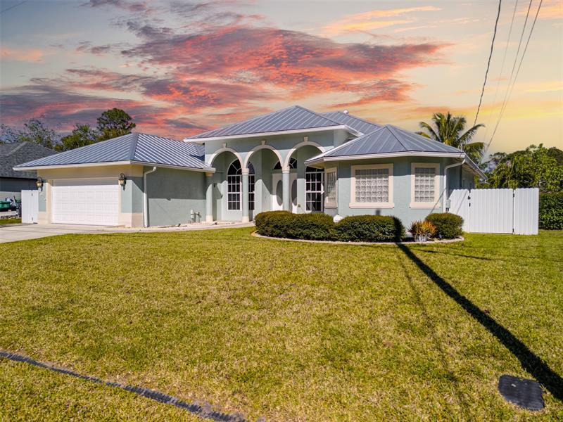 Property Photo:  3073 SW Ann Arbor Rd  FL 34953 