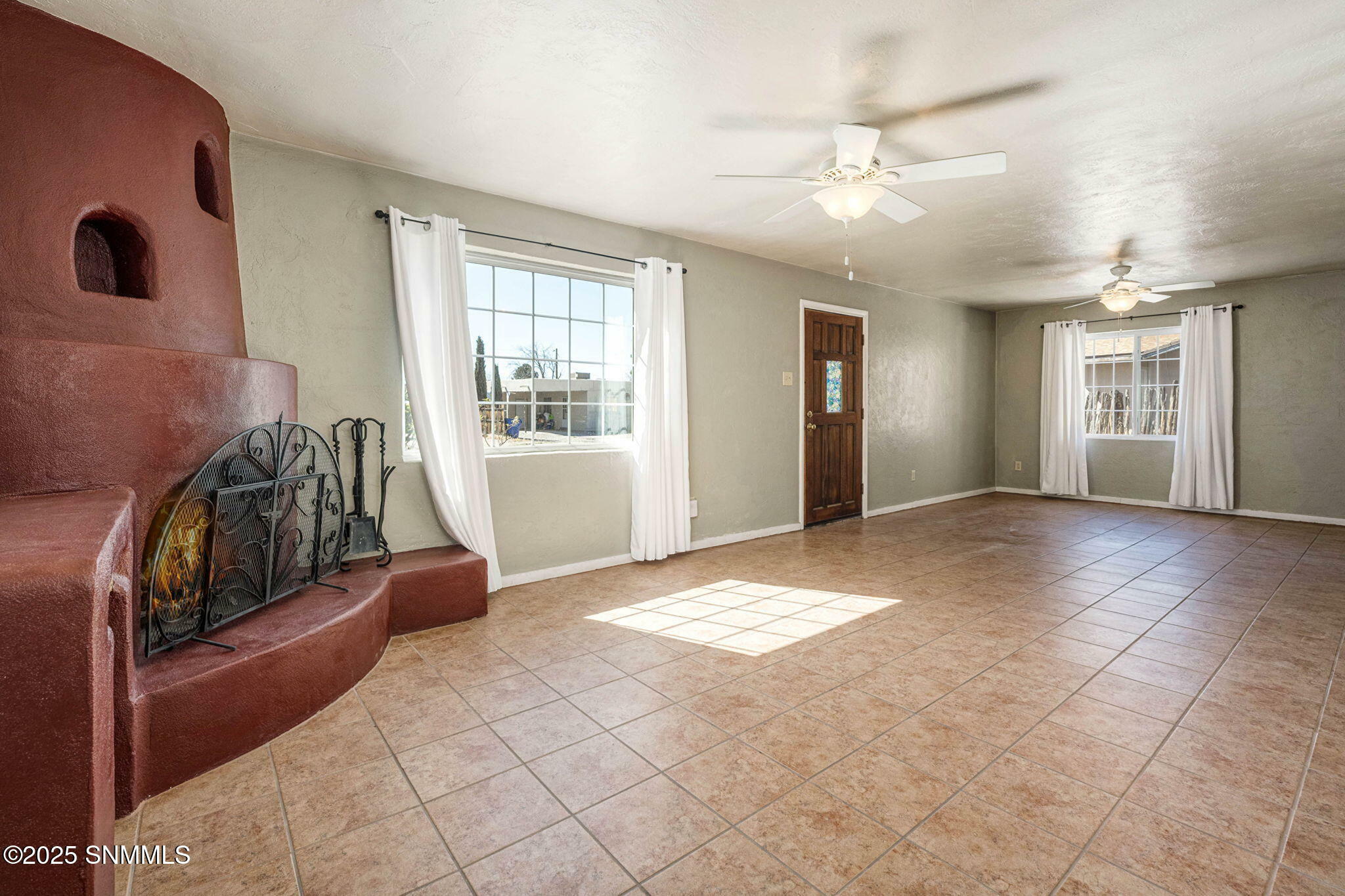 Property Photo: 1924 La Jolla Avenue NM 88005