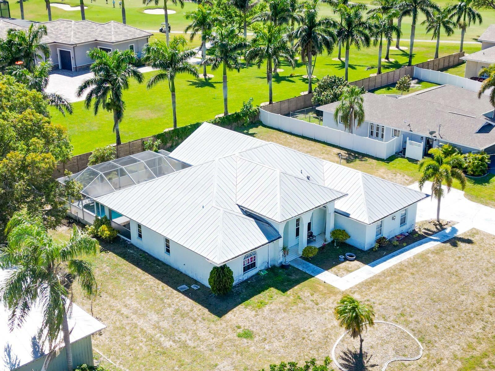Property Photo: 1008 SW 21st Lane FL 33991