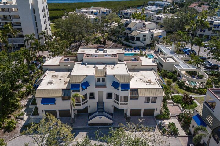 Property Photo:  1928 Harbourside Drive 1403  FL 34228 