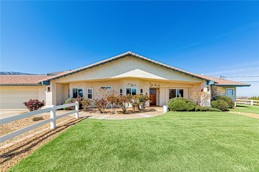 Property Photo: 9126 Holiday Lane CA 92372