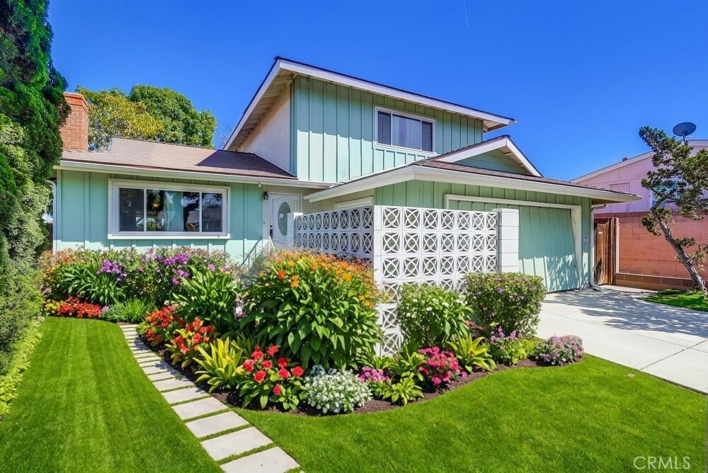 Property Photo: 23914 Walnut Street CA 90501