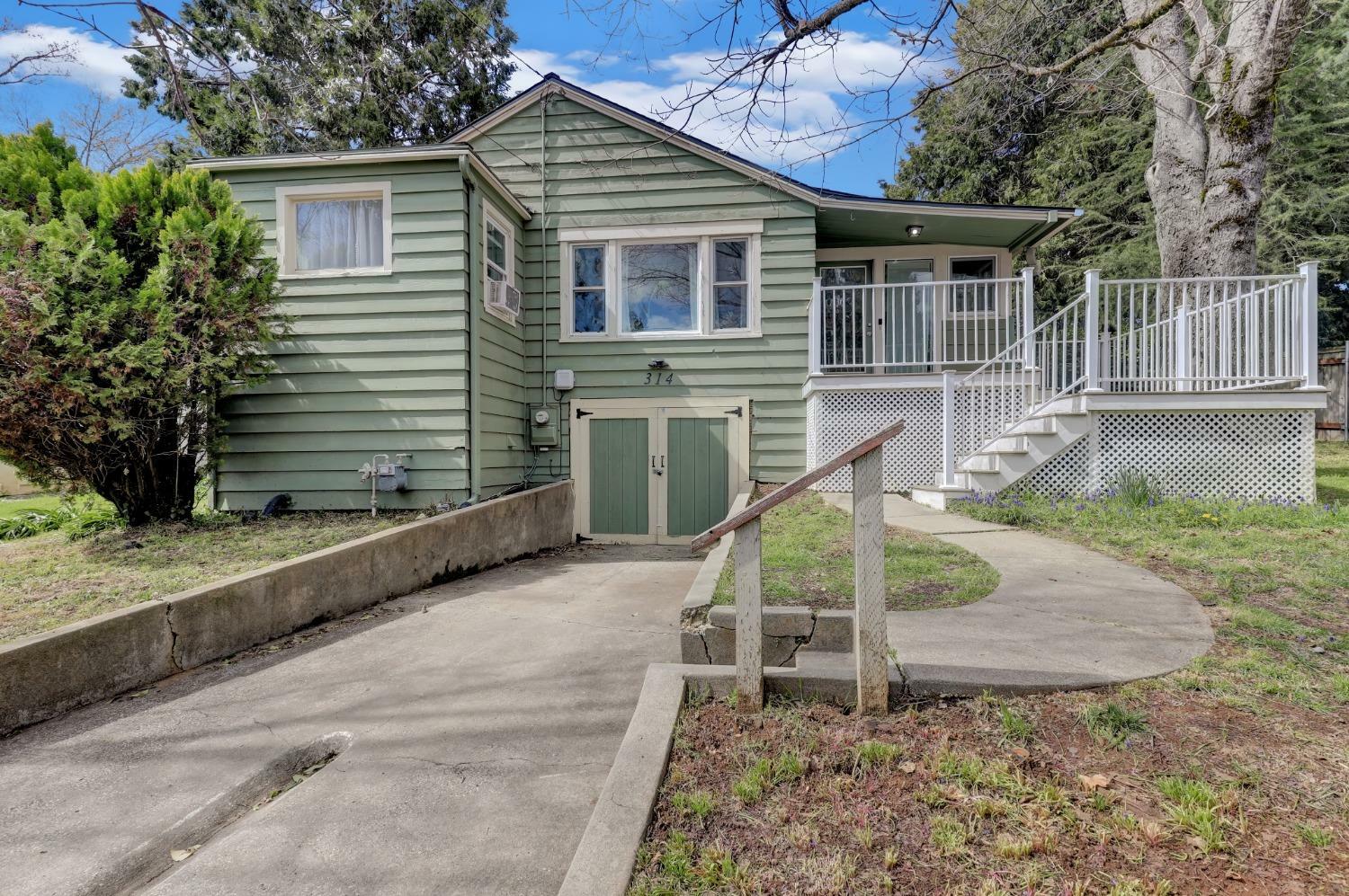 Property Photo: 314 Columbia Avenue CA 95945