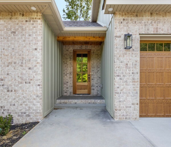 Property Photo: 1607 Charlie Rd TN 37171