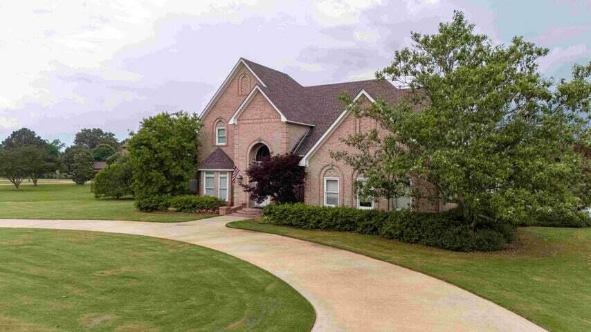 Property Photo: 2861 Orchid Lane MS 38801