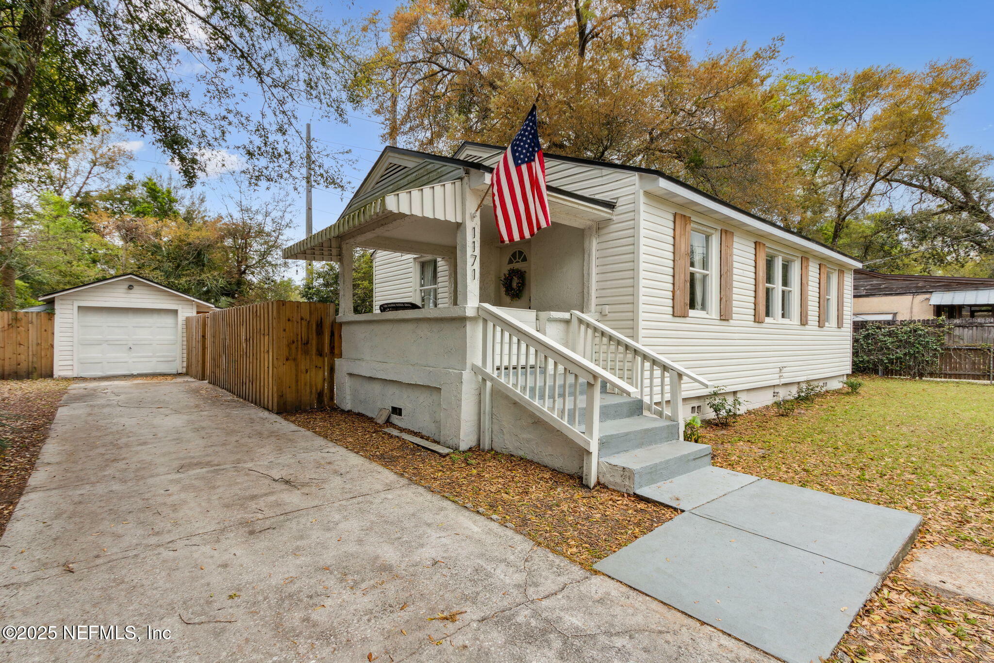 Property Photo: 1171 Scotten Road FL 32205