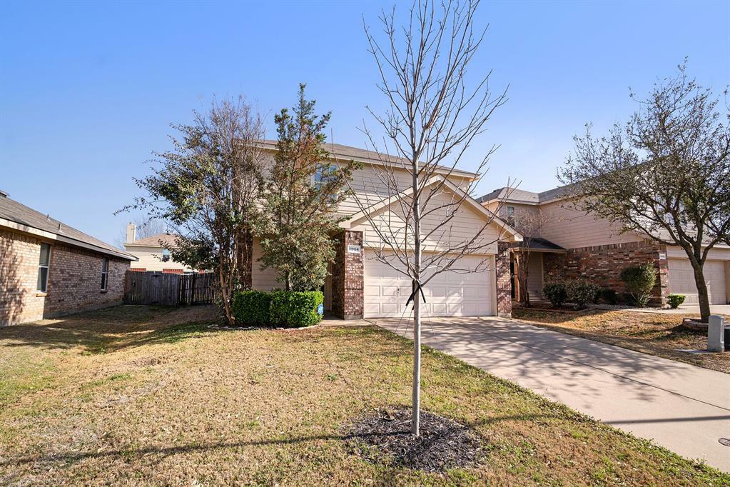 Property Photo: 11904 Brown Fox Drive TX 76244