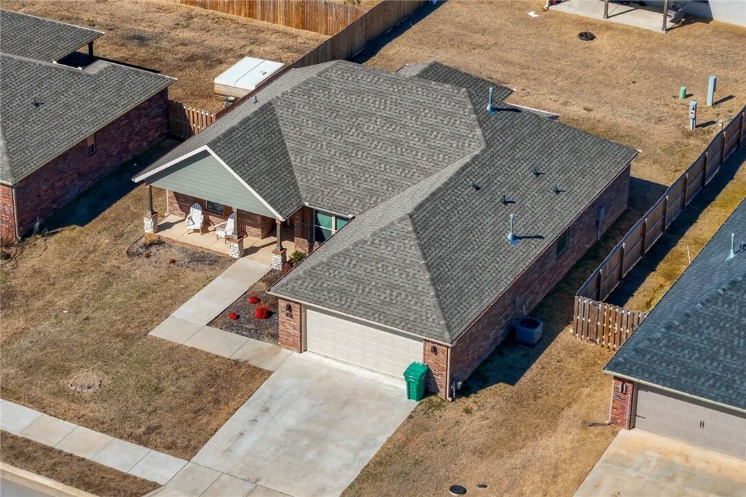 Property Photo:  80 E Joliet Street  AR 72730 