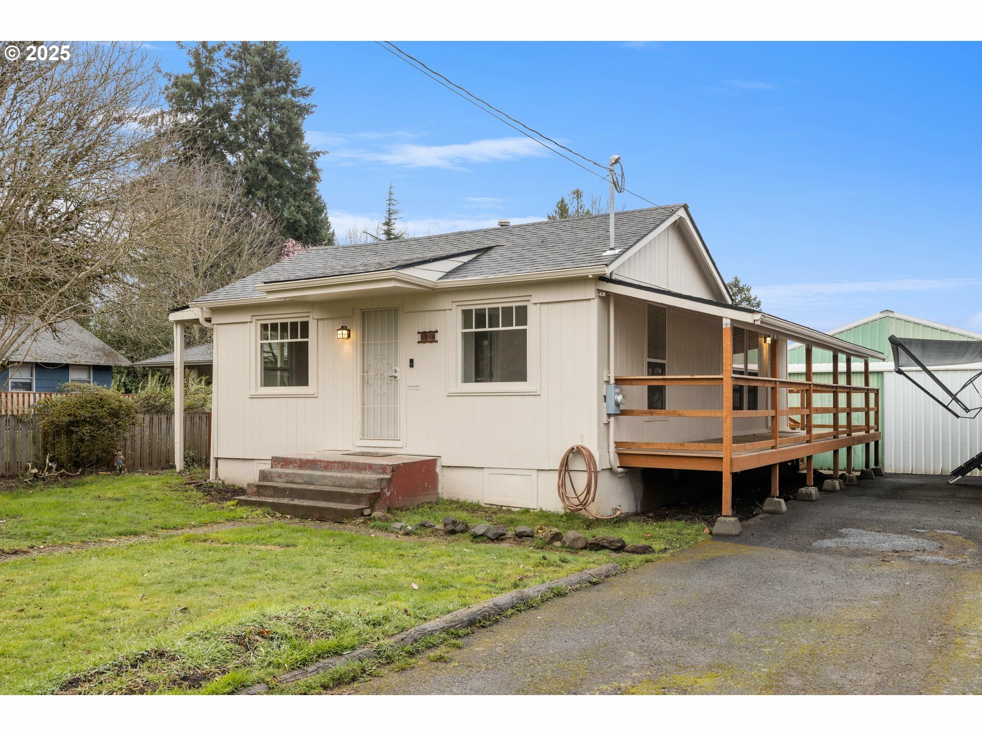 2918 SE Balfour St  Milwaukie OR 97222 photo