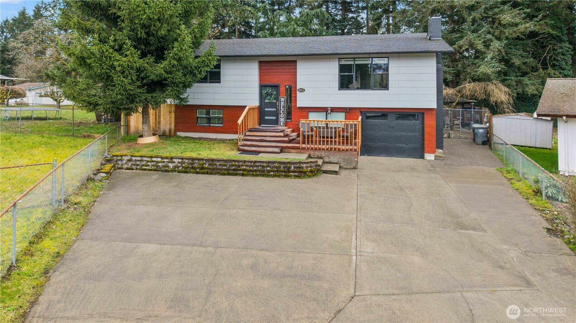 Property Photo: 962 151st Street E WA 98445