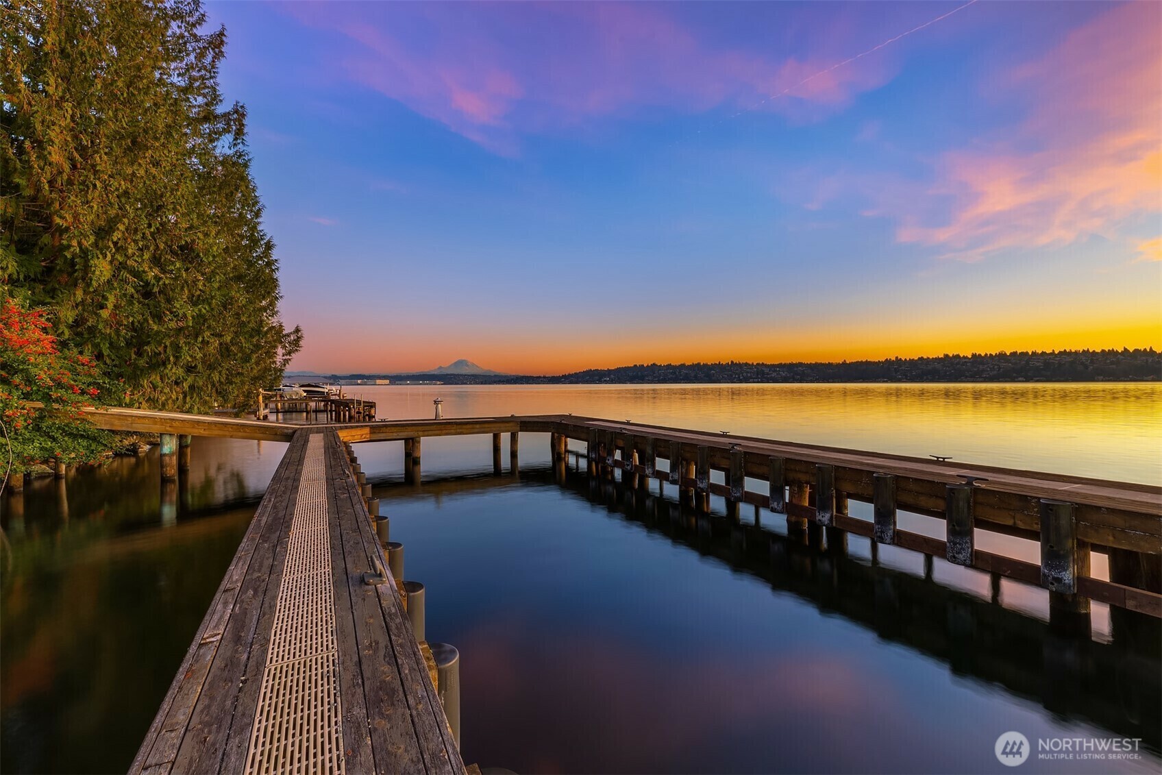 Property Photo: 8001 West Mercer Way WA 98040