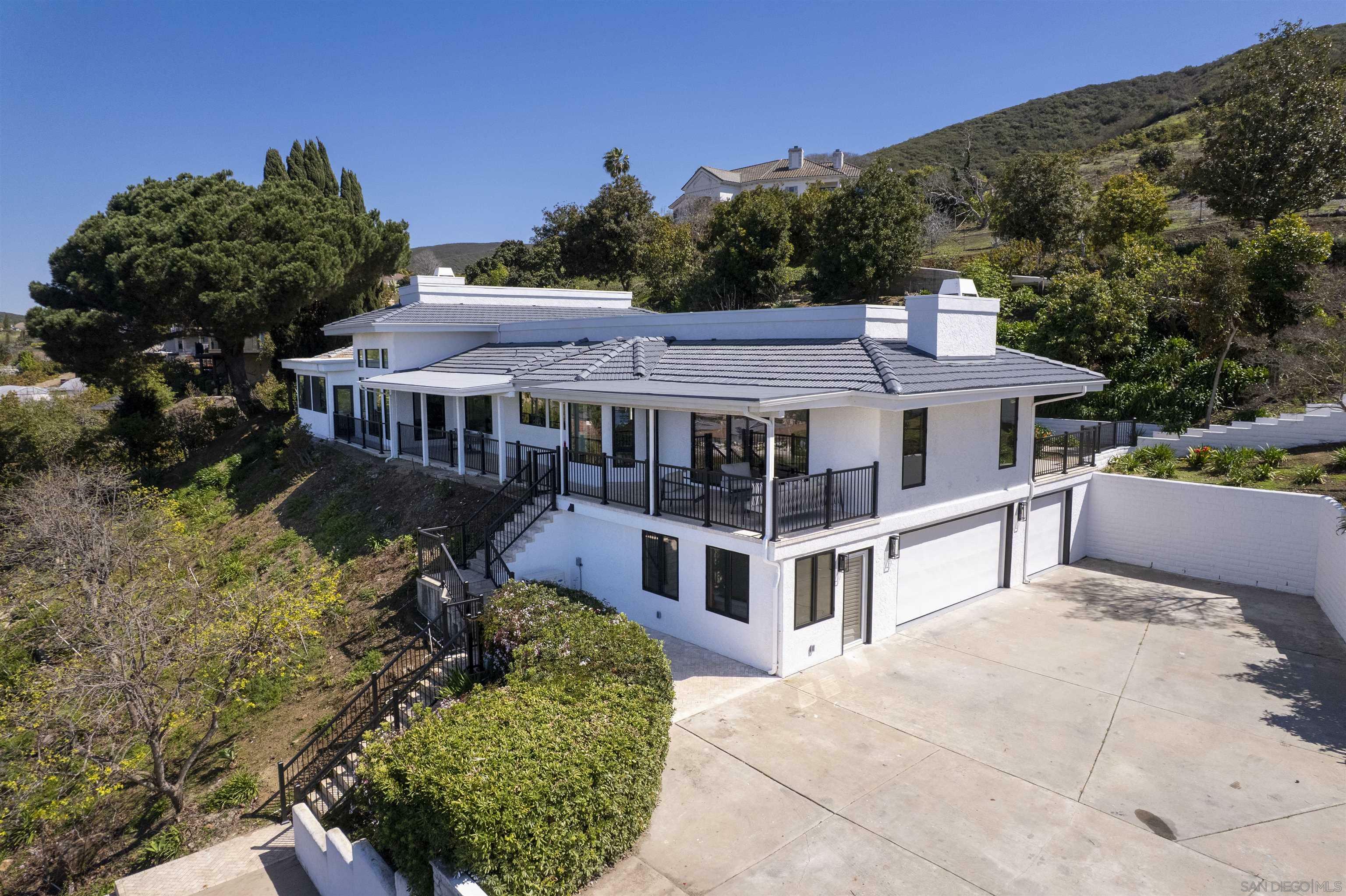Property Photo:  1561 La Plaza  CA 92078 