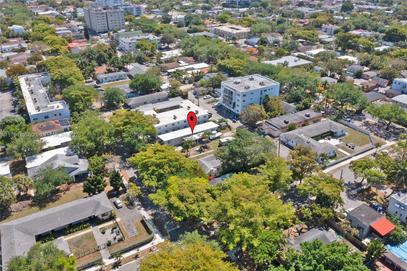 Property Photo: 1946 Madison St FL 33020