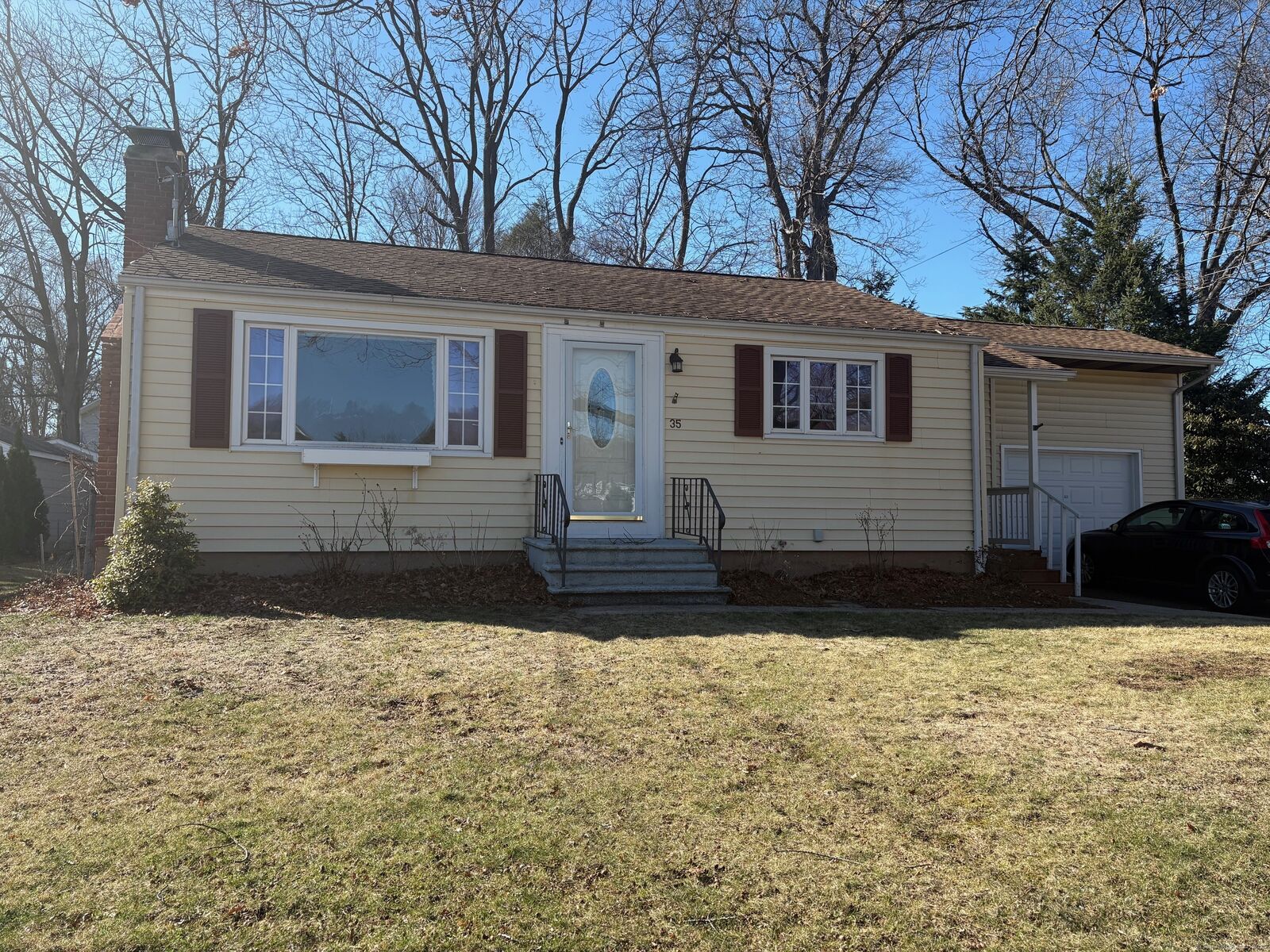 Property Photo:  35 Marshall Road  CT 06450 