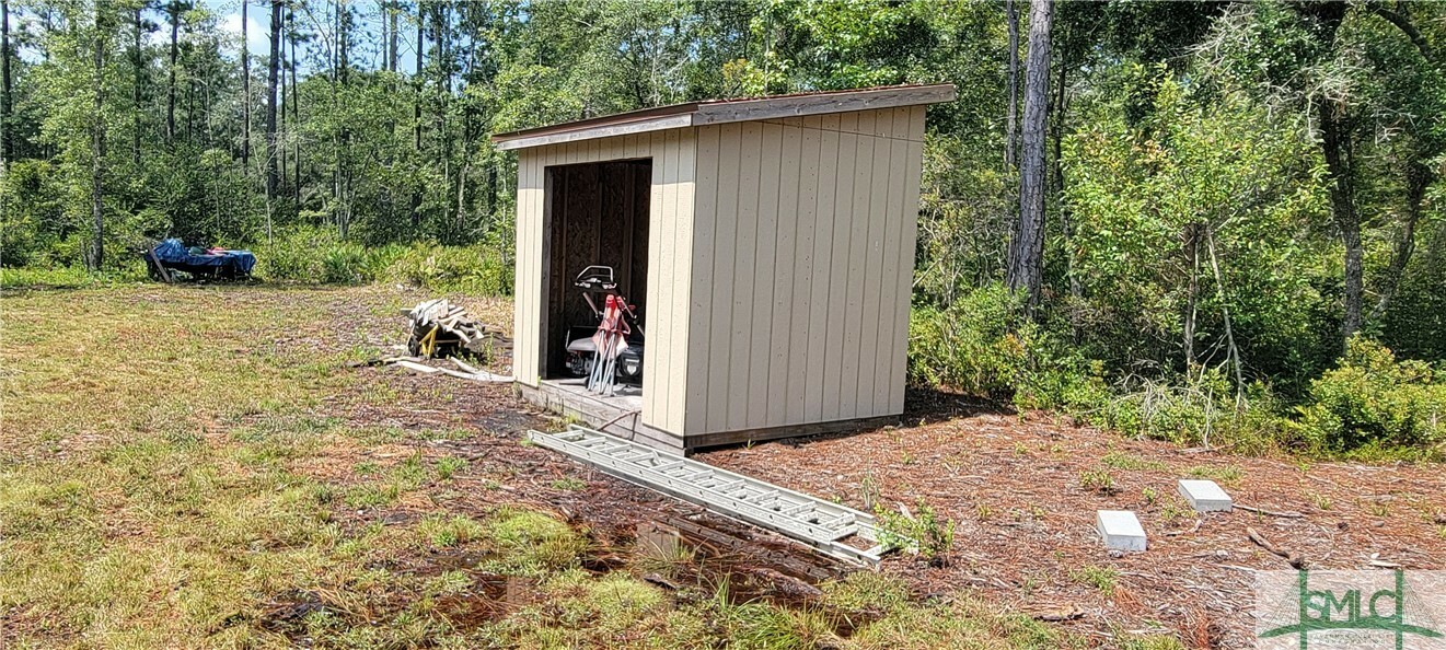 Property Photo: 1367 Low Ground Road GA 31312