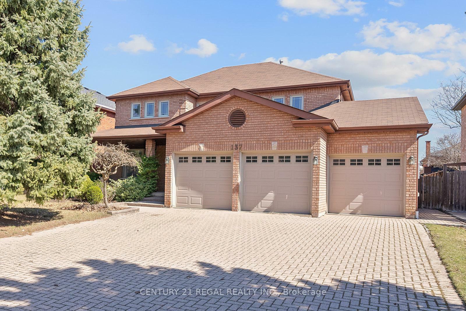Property Photo: 137 Fifth Avenue ON L4L 6Z3