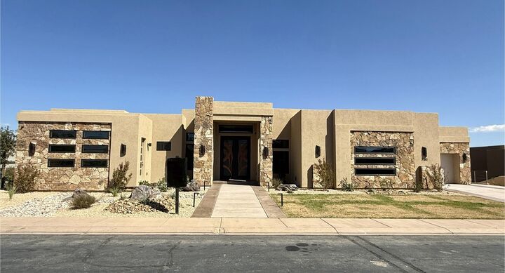 5102 N Evening Star Dr  St George UT 84770 photo