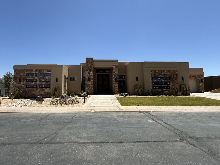 5102 N Evening Star Dr  St George UT 84770 photo