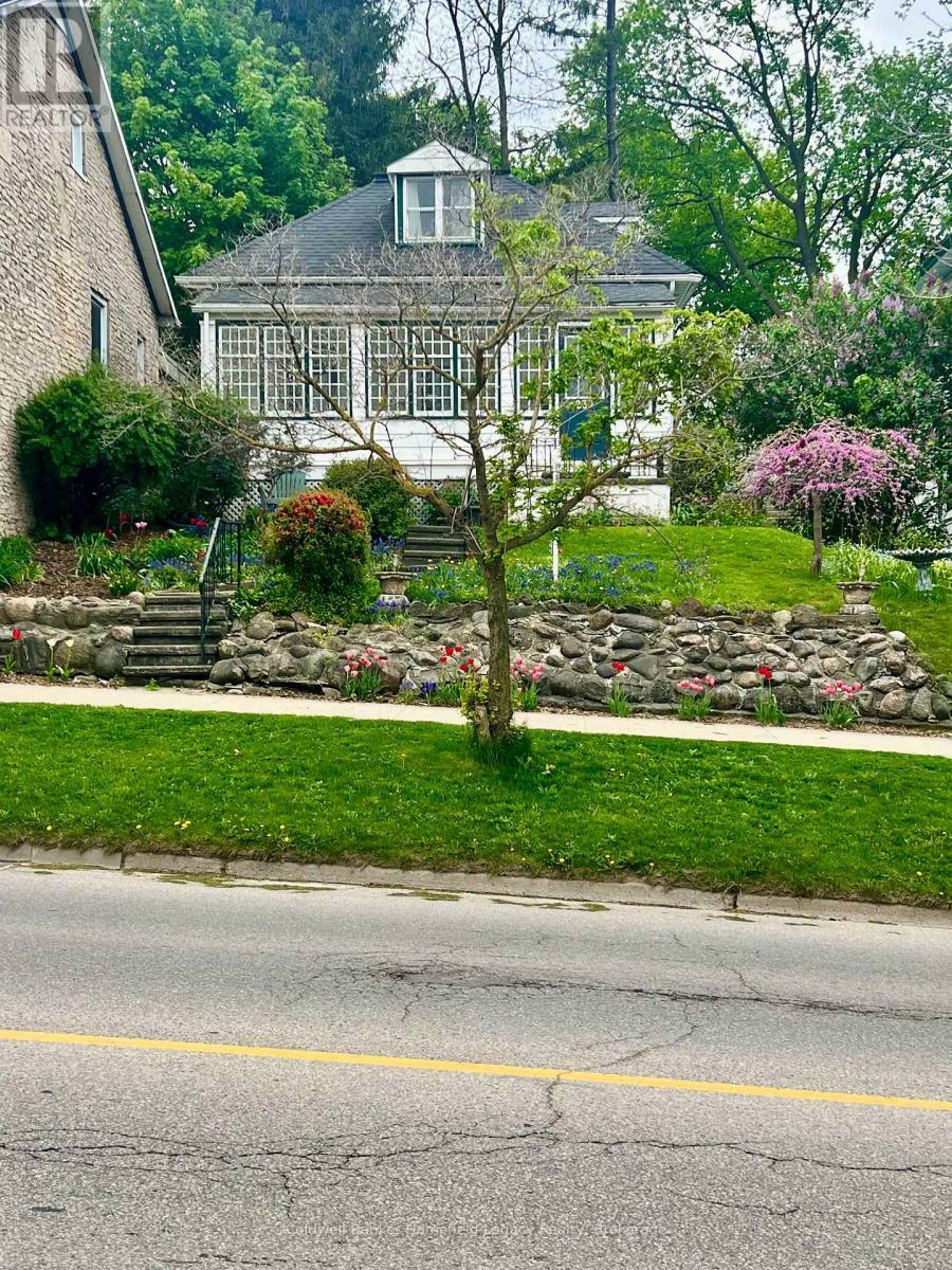Photo de la propriété: 230 Queen Street East ON N4X 1A9