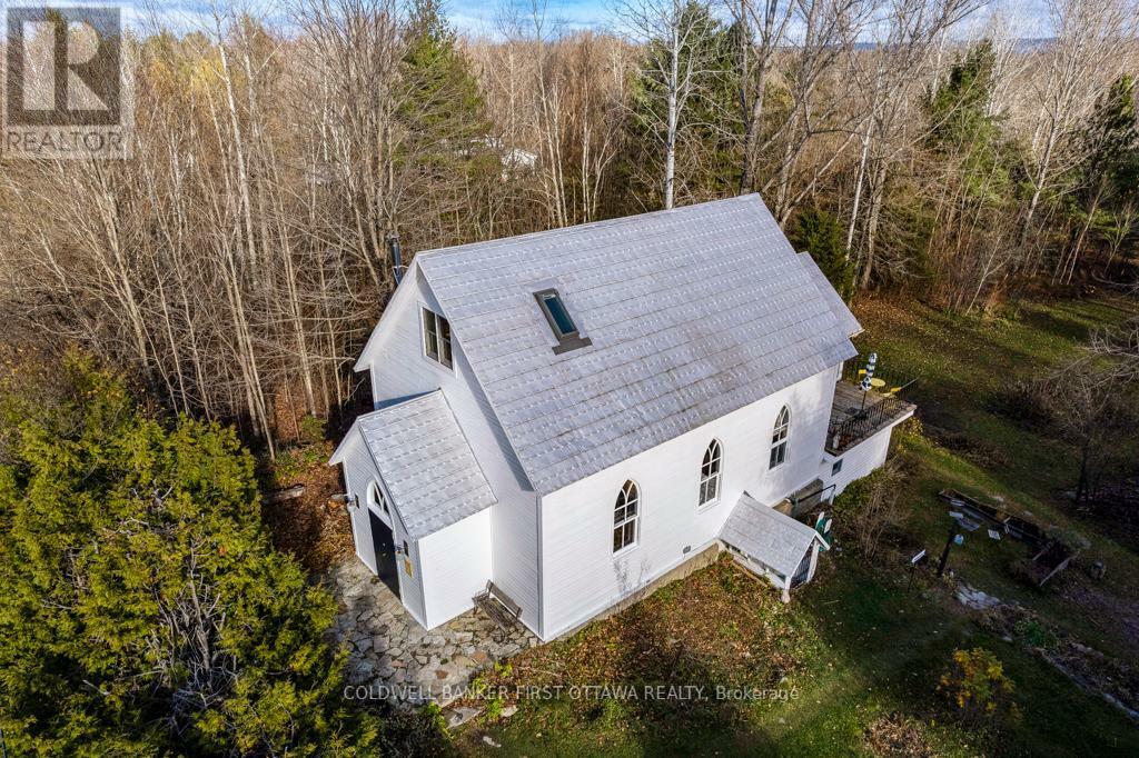 Property Photo: 3886 Stonecrest Road ON K0A 3M0