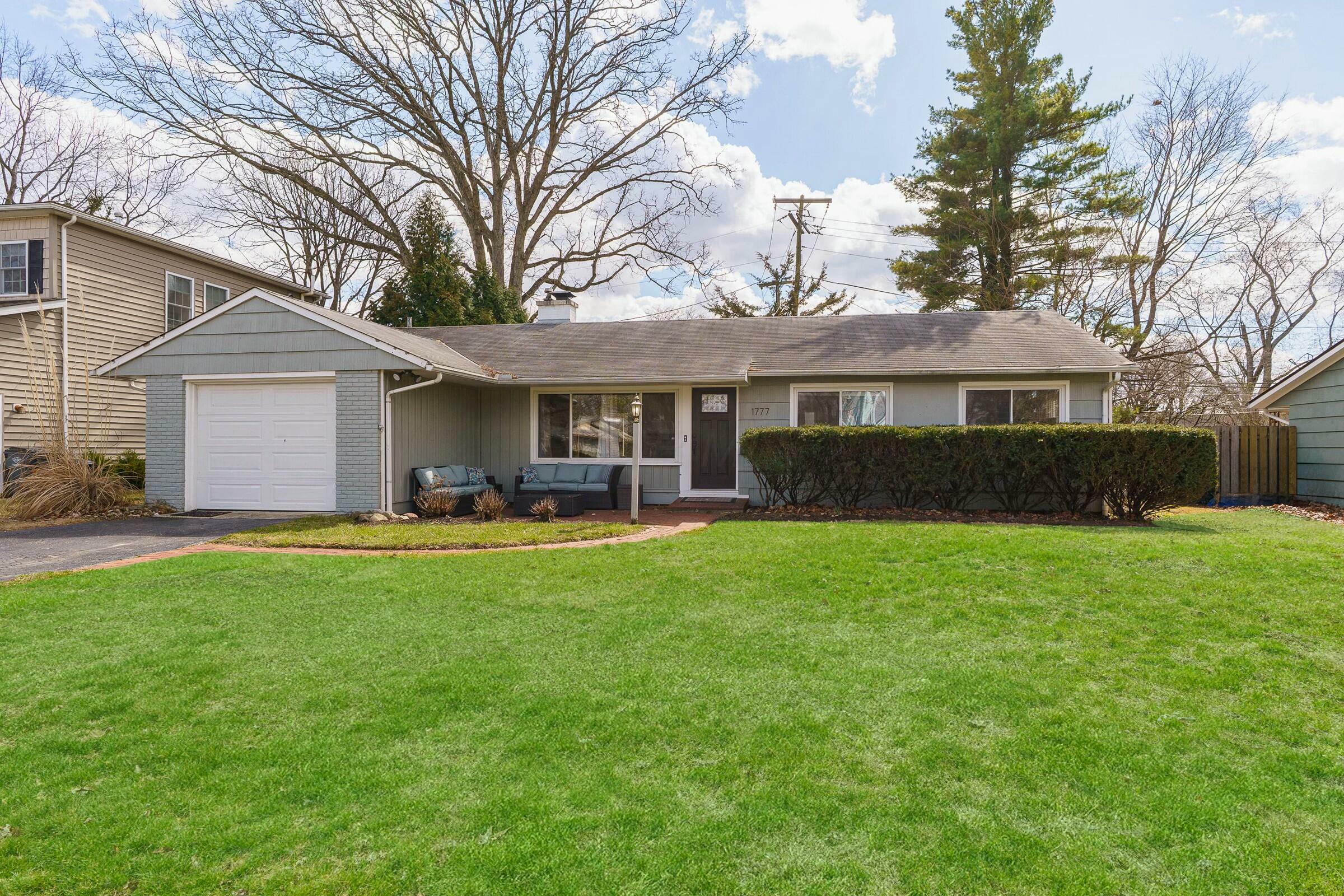 Property Photo: 1777 Inchcliff Road OH 43221