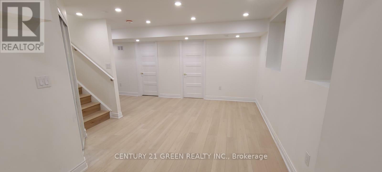 Property Photo: 959 Cherry Court ON L9E 1P8