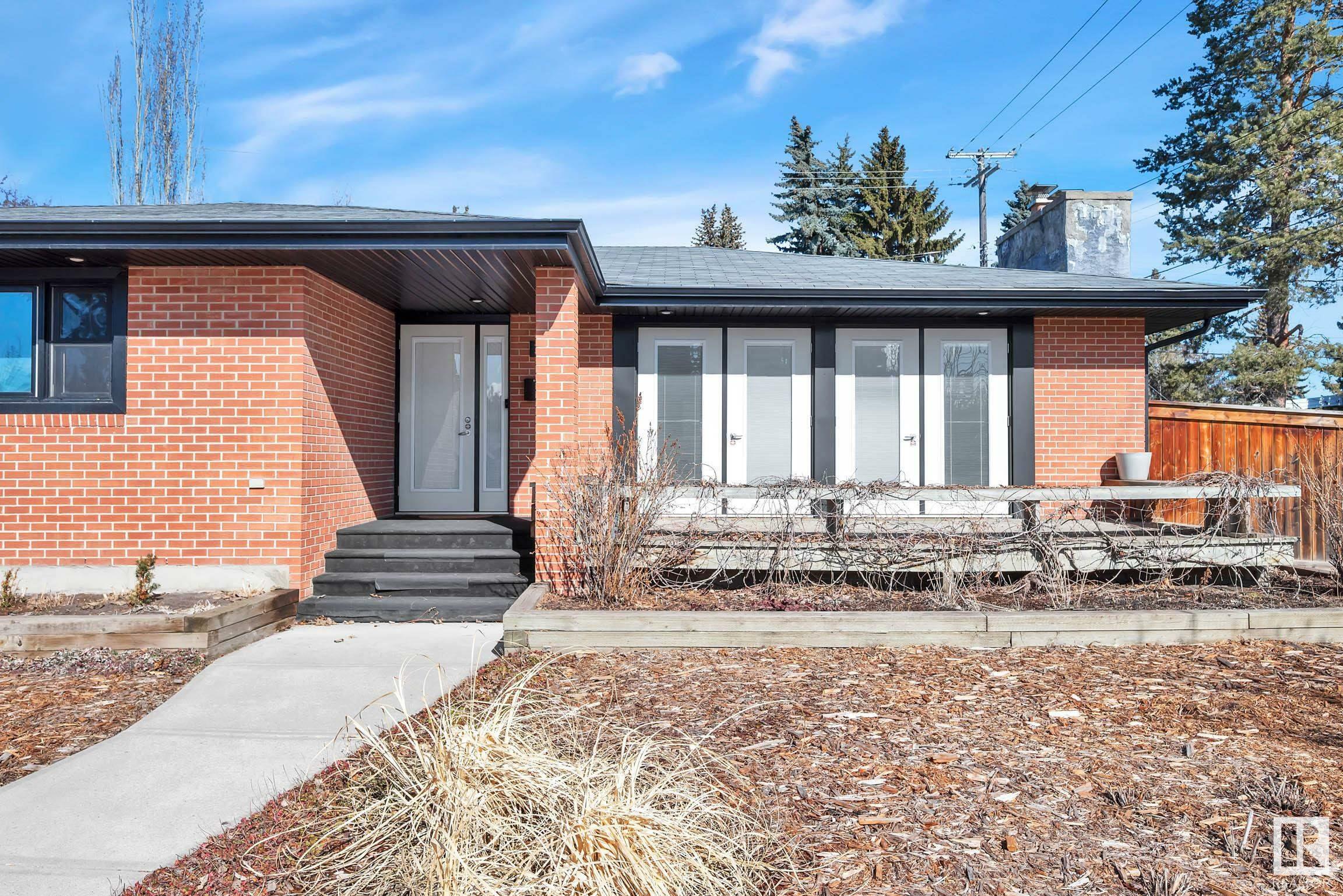 Property Photo: 14012 90A Avenue NW AB T5R 4X5