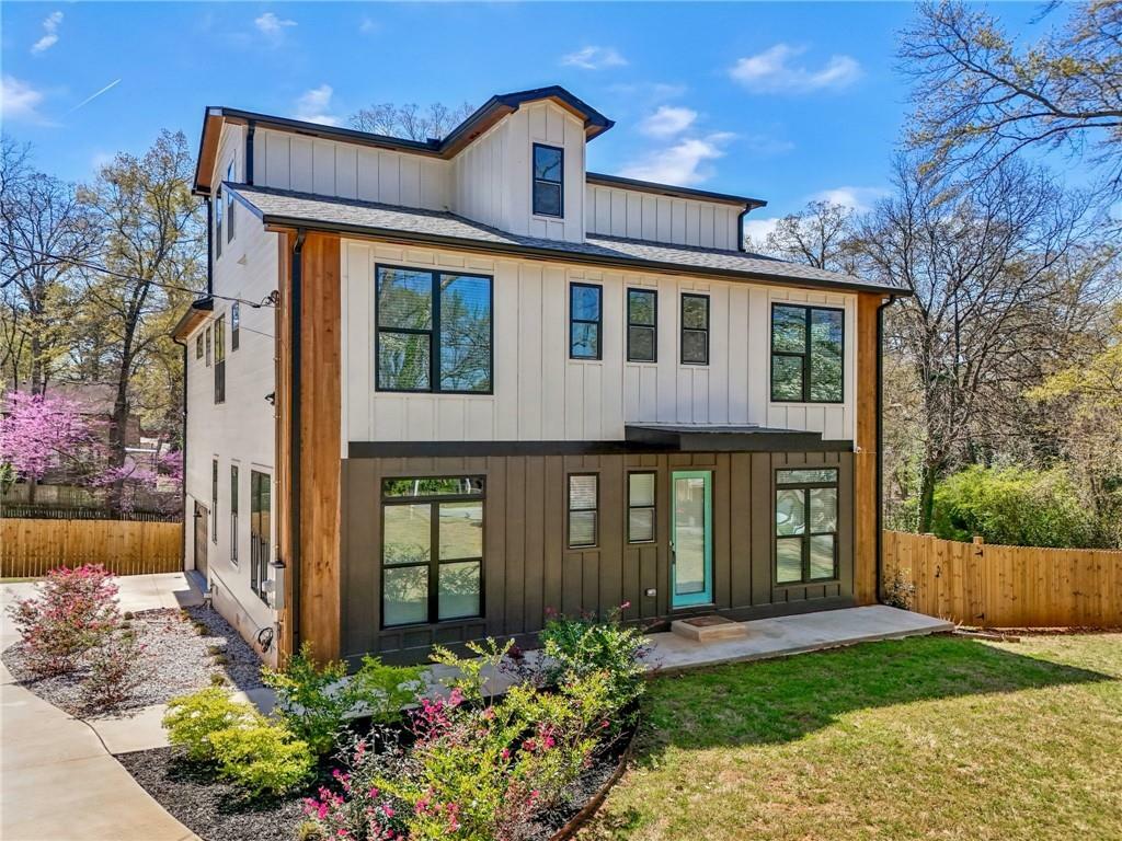 Property Photo: 3087 Alston Drive GA 30032