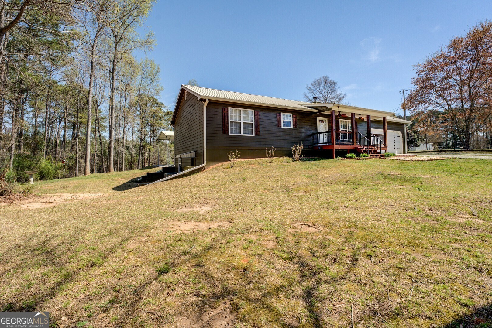Property Photo: 1240 H D Atha Road GA 30655