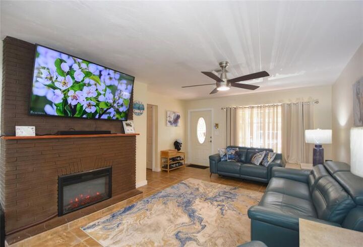 981 SW 32nd St  Fort Lauderdale FL 33315 photo