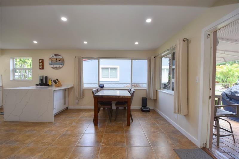 Property Photo: 981 SW 32nd St FL 33315