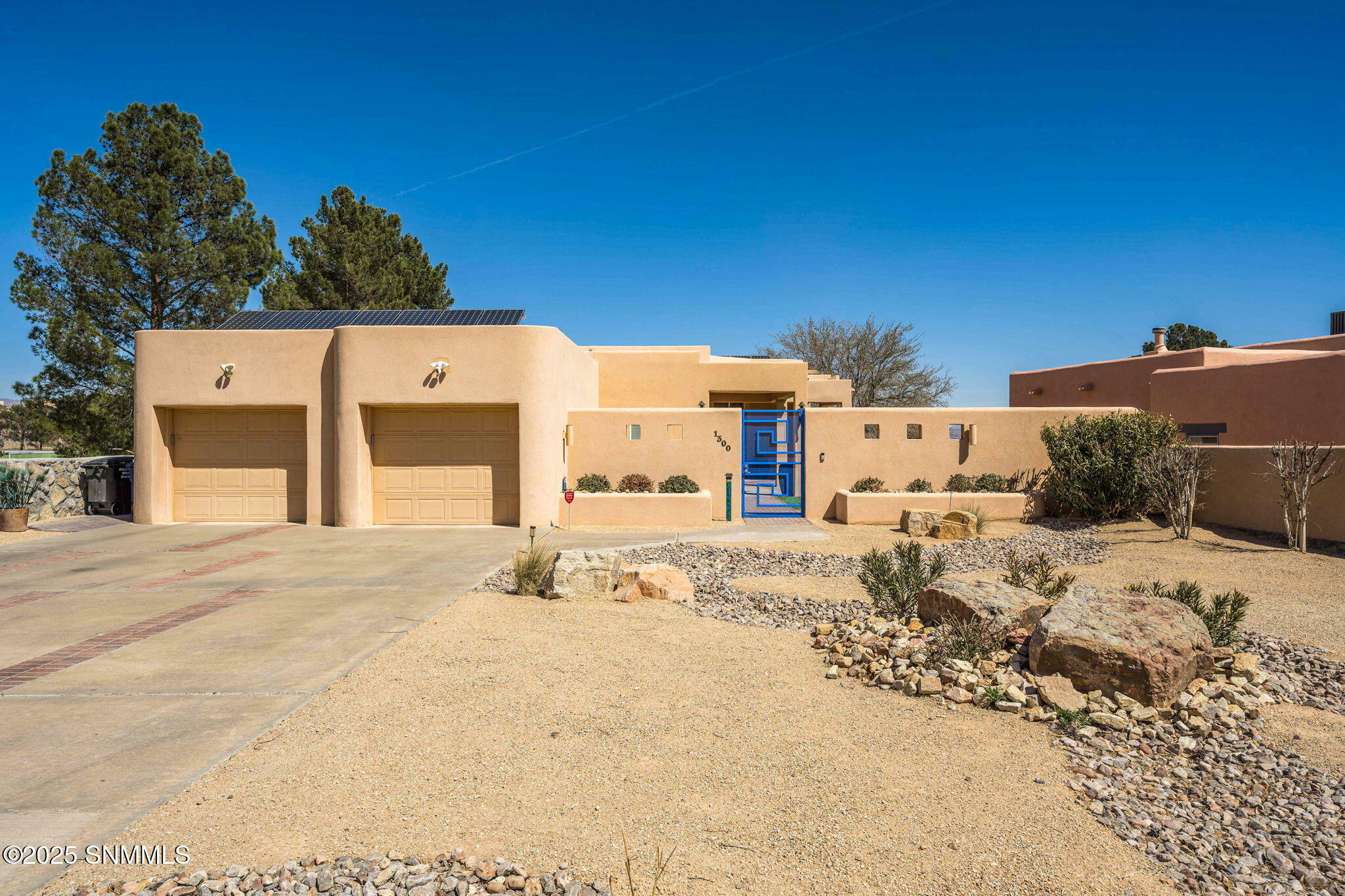Property Photo: 1300 Vista Del Monte NM 88007