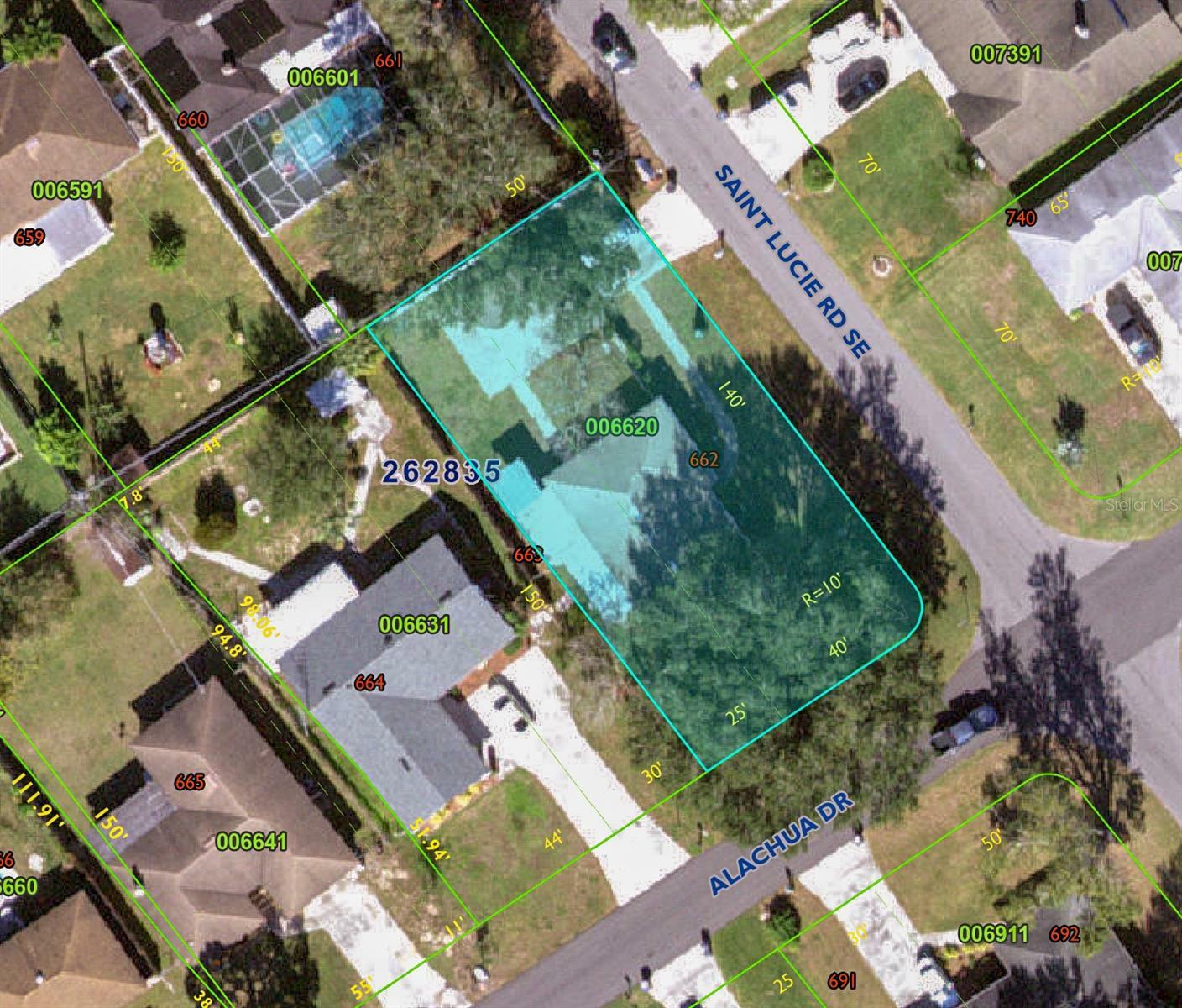 Property Photo: 202 Saint Lucie Road FL 33884